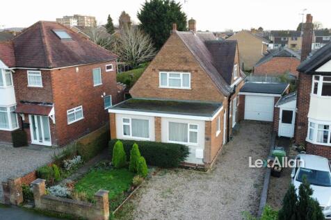 Wentworth Road Wollaston 2.jpg