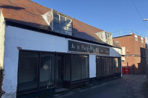 Court Street Stourbridge 1.jpg