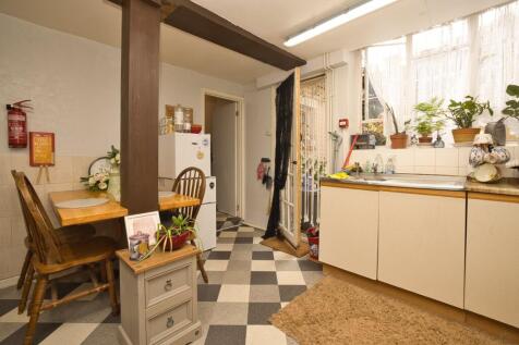 Flat 1