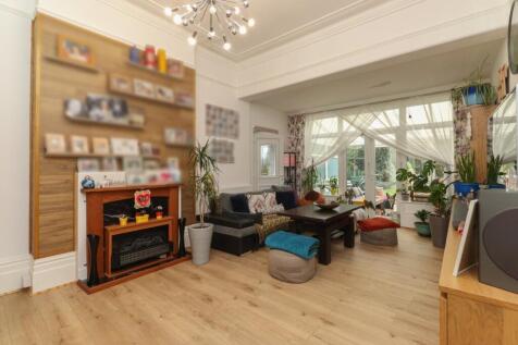 Flat 1
