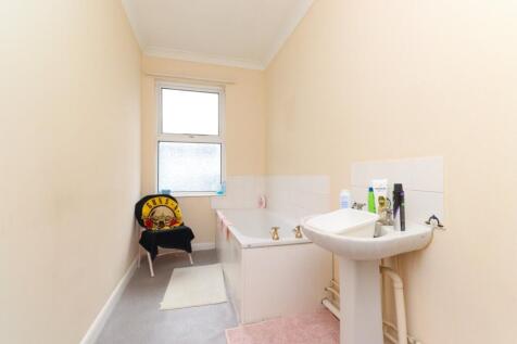Top Floor Flat