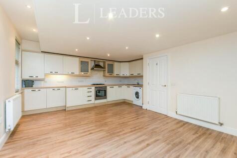 OPEN PLAN LOUNGE/KITCHEN