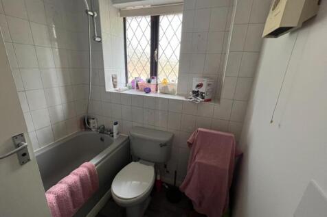 Pennycress Way Bathroom.JPG