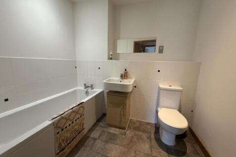 Bathroom.jpg