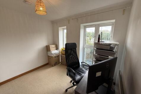 Bedroom 2.jpg