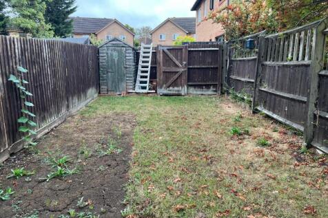 Rhuddlan Close Garden.JPG
