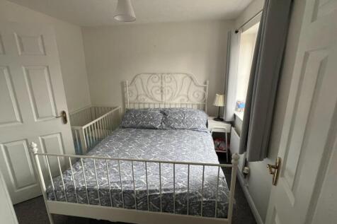 Wolfscote Lane Bedroom1.JPG