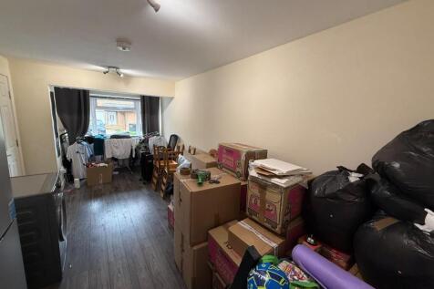 Bedroom3.JPG