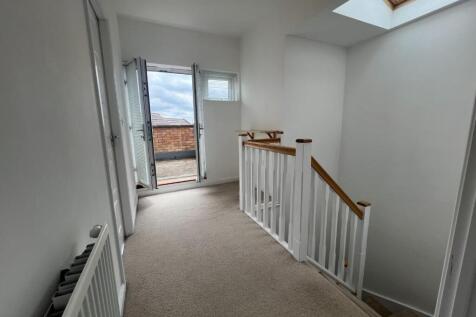 1st floor landing.JPG