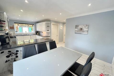 Kitchen/ Breakfast/ Dining Room