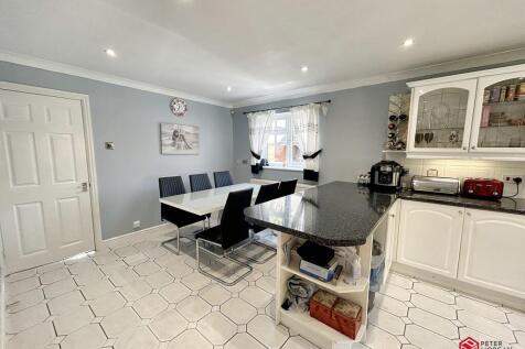 Kitchen/ Breakfast/ Dining Room