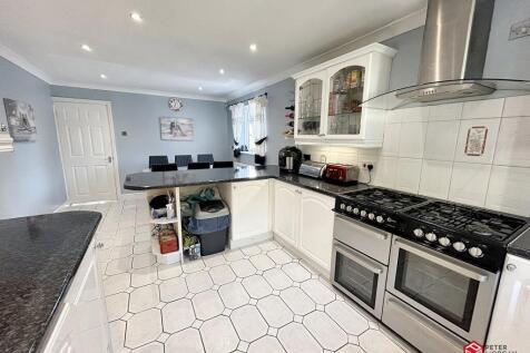 Kitchen/ Breakfast/ Dining Room