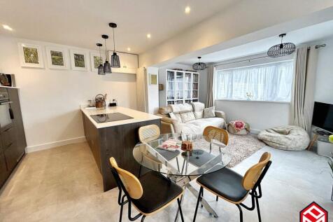 Open Plan Kitchen/ Dining/ Living