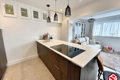 Open Plan Kitchen/ Dining/ Living