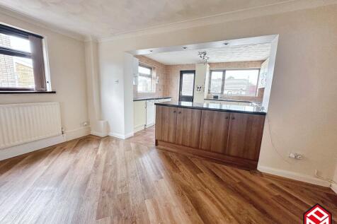 Open Plan Kitchen/ Dining Room