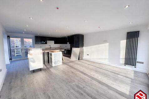 Open Plan Lounge/ Dining/ Kitchen