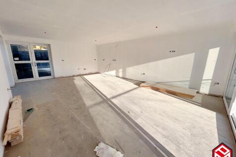 Open Plan Lounge/ Dining/ Kitchen
