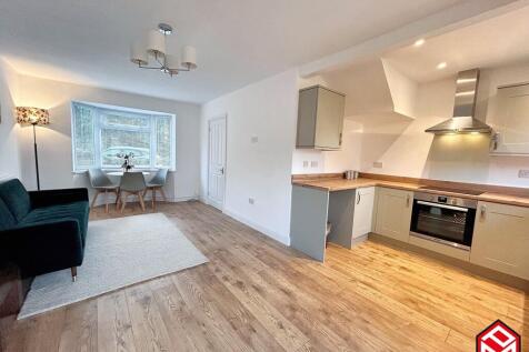 Open Plan Lounge/ Dining/ Kitchen
