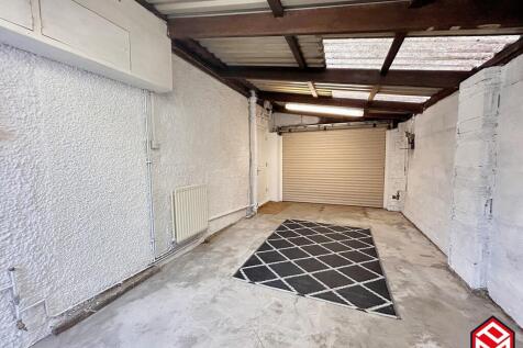 Attached Garage