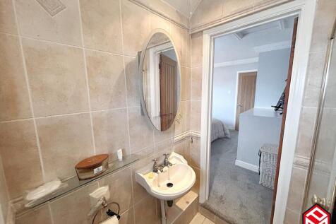 En-suite shower room