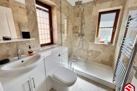 En-suite shower room