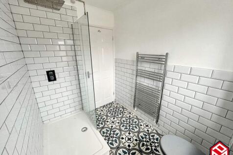 Family Shower Room