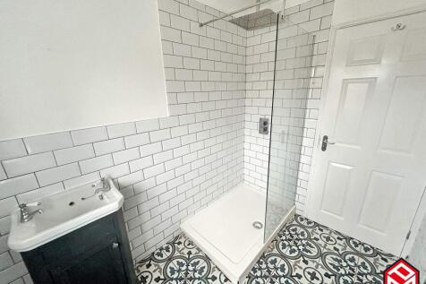 Family Shower Room