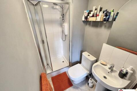 En-suite shower room