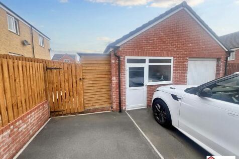 Detached Garage
