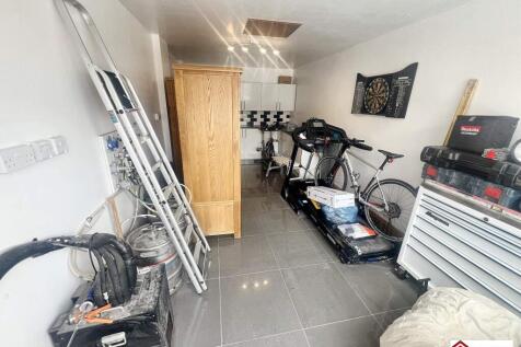 Garage Area