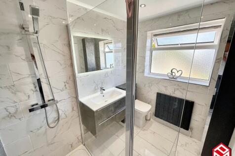 En-suite shower room