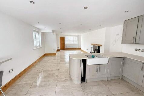 Open Plan Kitchen/ Living/ Dining Room