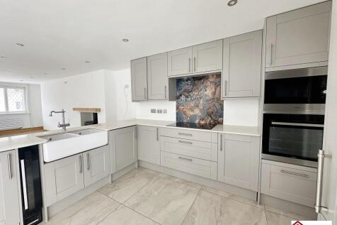 Open Plan Kitchen/ Living/ Dining Room