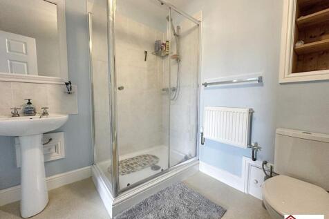 En-suite shower room