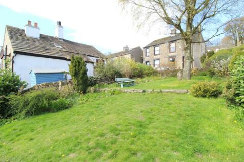Sun Terrace &amp; Front Shared Garden
