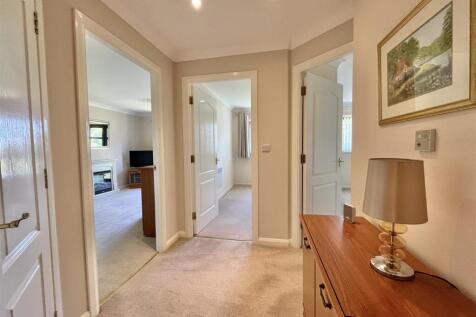 Private Entrance Hall