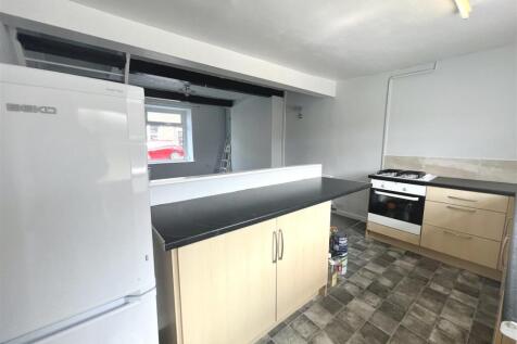 kitchen 1.jpg