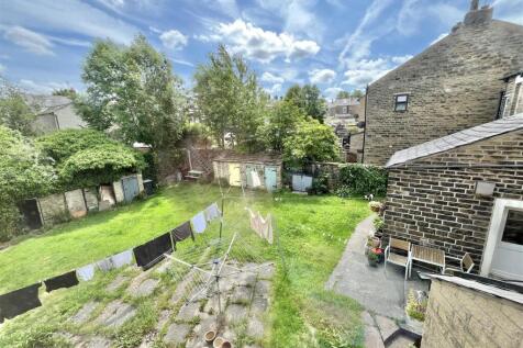Communal Garden &amp; Garden Store