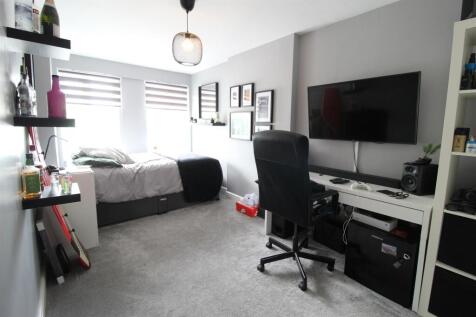Playroom/Home Office