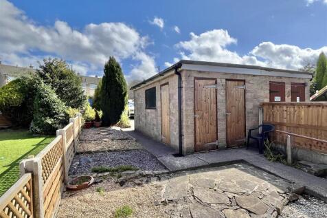 Detached Garage