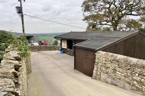 Double Stable &amp; Tack Room