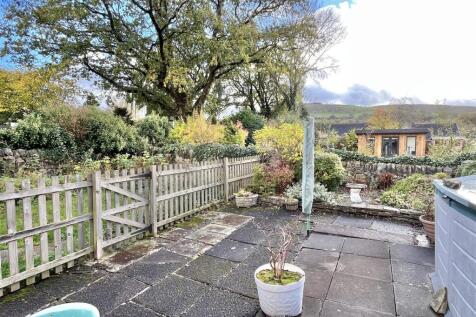 Walled Frontage &amp; Rear Garden
