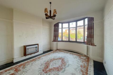Sitting / Dining Room
