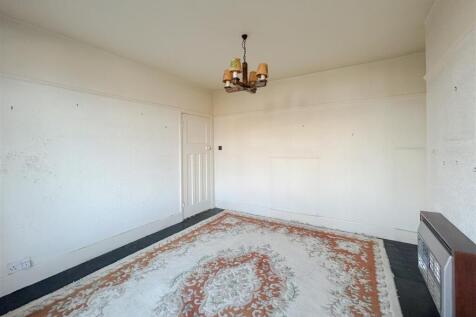 Sitting / Dining Room