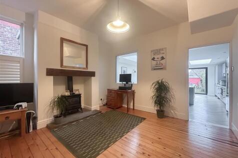Sitting / Dining Room