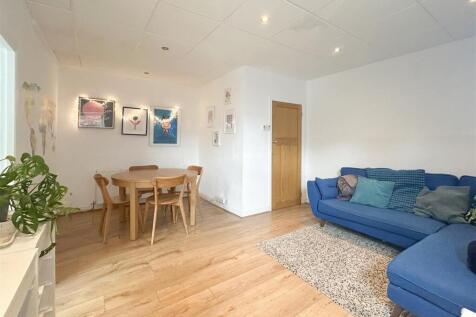 Sitting / Dining Room