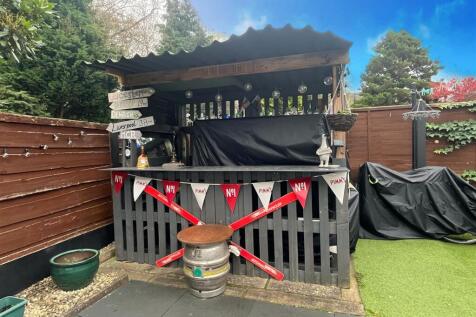 Outdoor Bar