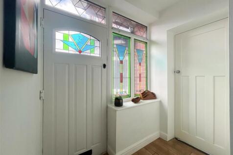 Entrance Hall (2)