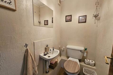 Cloakroom.jpg