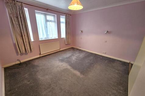 Master bedroom.jpg